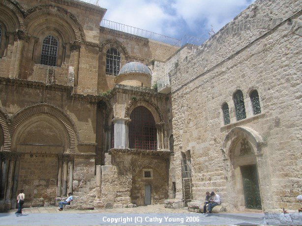 church-of-the-holy-sepulcher09.jpg