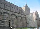 Orvieto-cathedral--side-view
