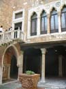 Ca-dOro-courtyard