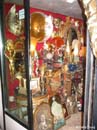 Venice-shop-window-masks